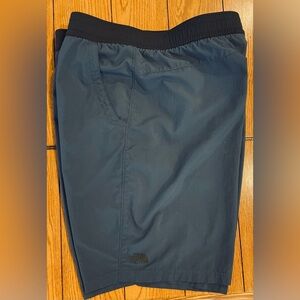 The North Face men’s blue shorts, size XXL, quick dry, lightweight,int. drawcord